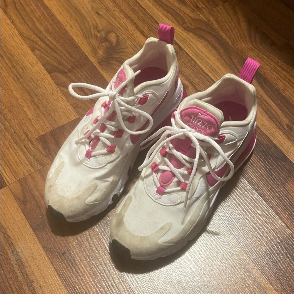 Nike AirMax 270 React